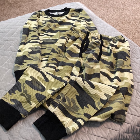 Boys Thermal Set - Picture 1 of 6